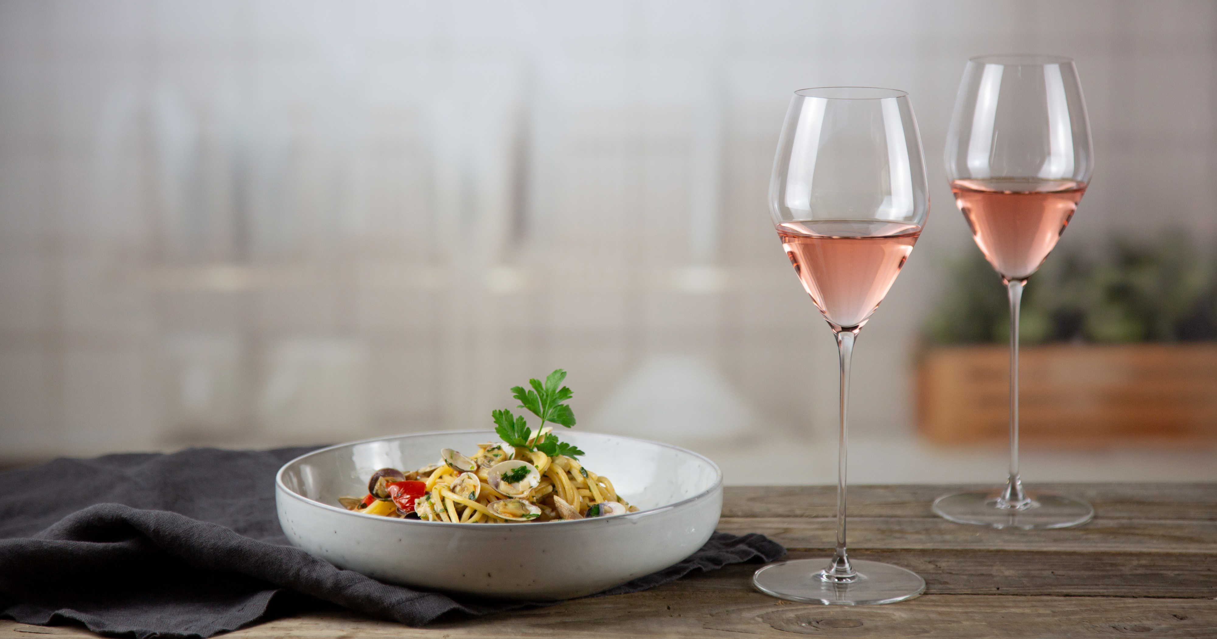 Roséwein &amp; Spaghetti alle Vongole | RIEDEL Österreich
